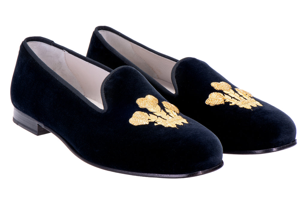 Our Whales Noir Velvet Slipper (Men) item is photographed here against a white background.