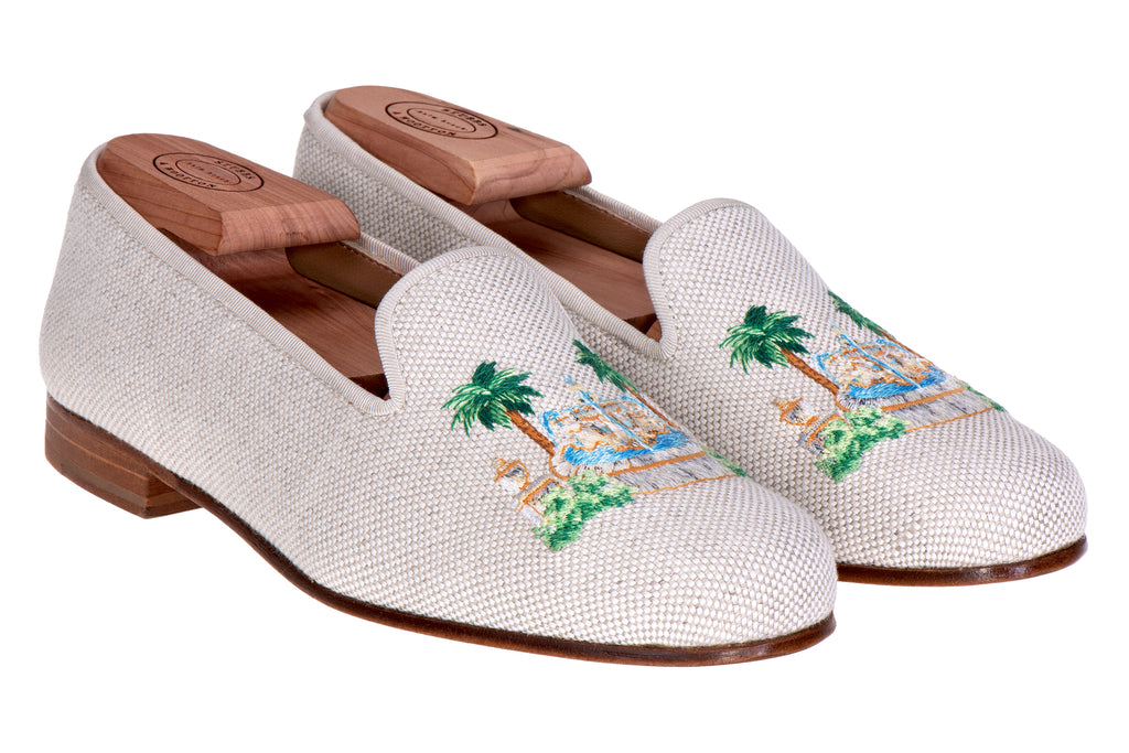 Our Mizner Fountain Flax (Women) item is photographed here against a white background.