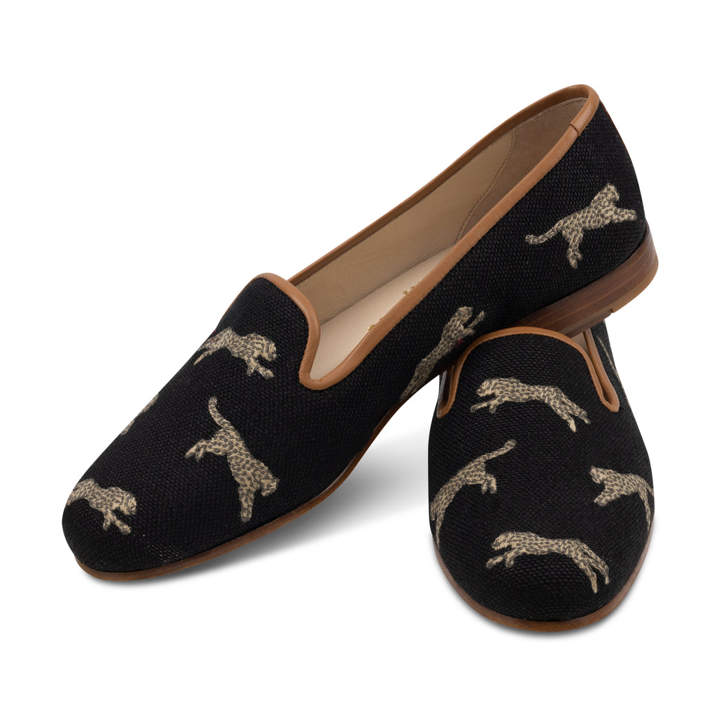 Our Allover Cheetah Noir Linen Slipper (Women) item is photographed here against a white background.