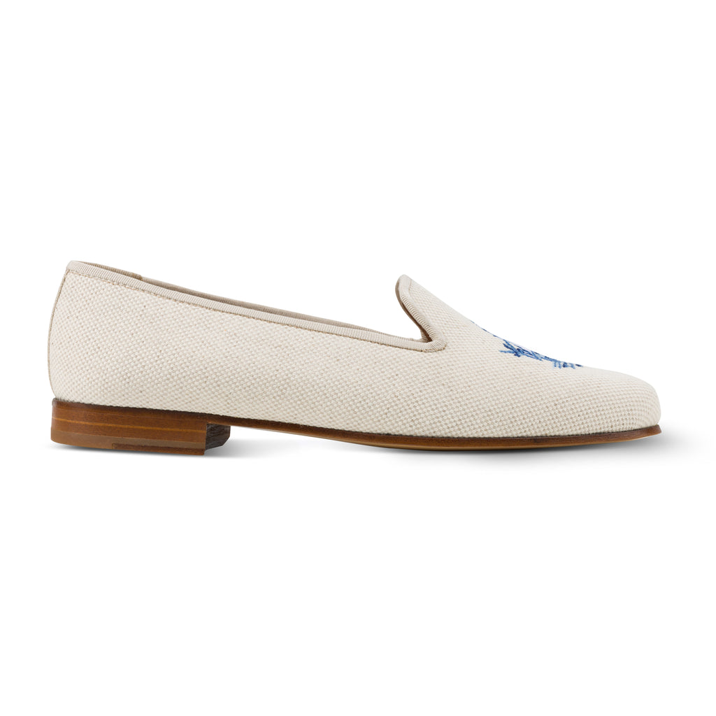 Our flax delft slipper on a white background.