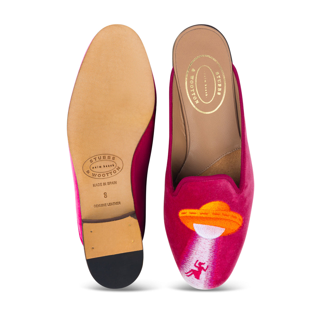 Our Beam Fuchsia Velvet Mule (Women) item is photographed here against a white background.