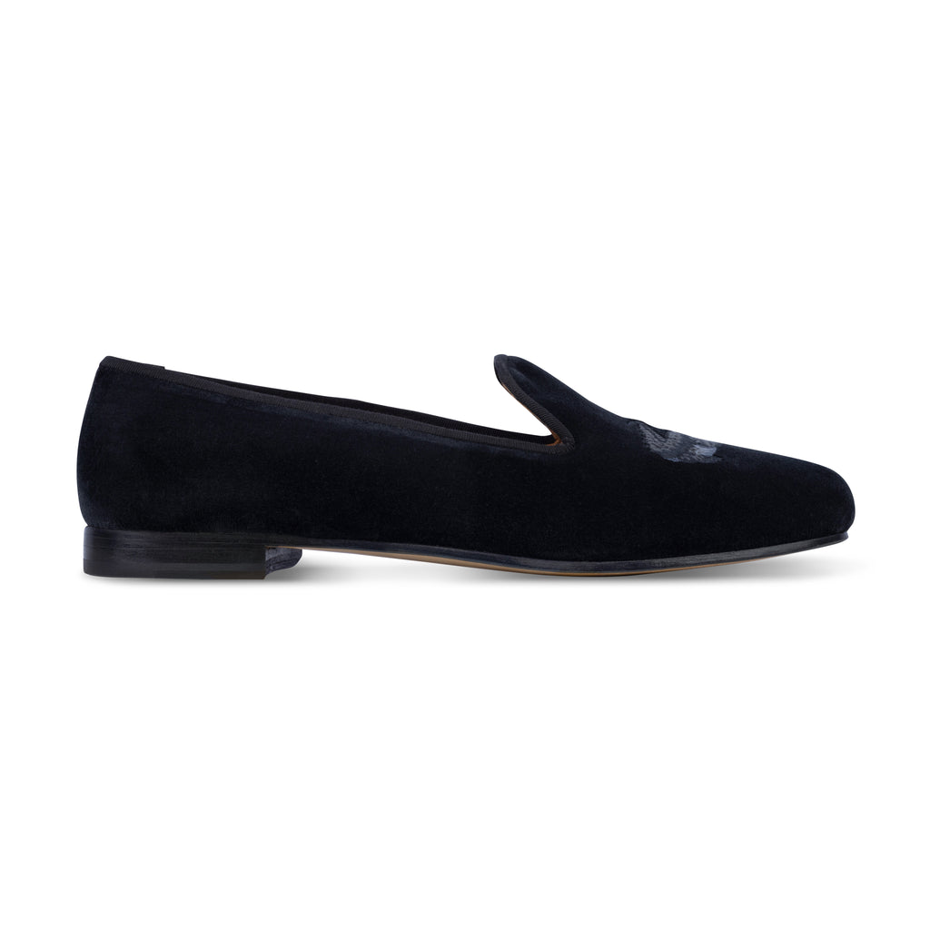 Our Gator Noir Velvet Slipper (Women) item is photographed here against a white background.