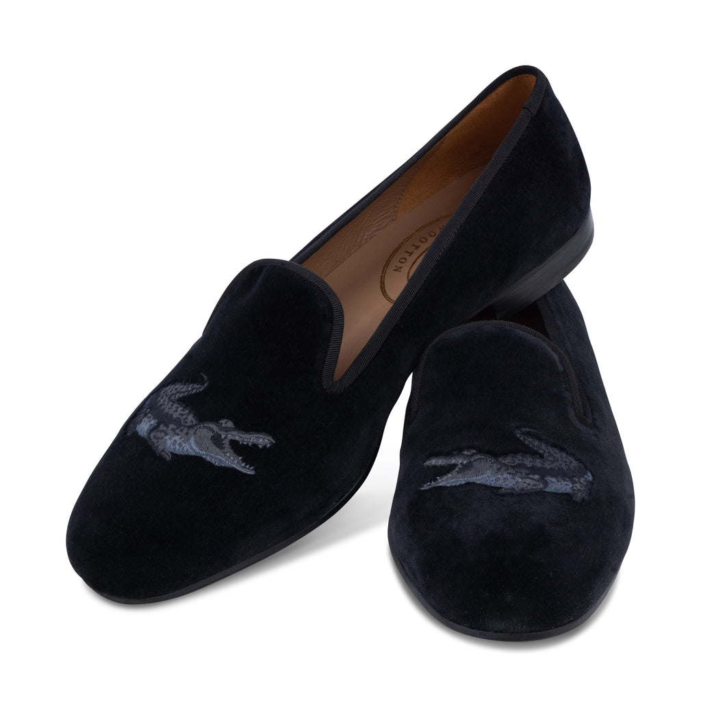 Our Gator Noir Velvet Slipper (Women) item is photographed here against a white background.