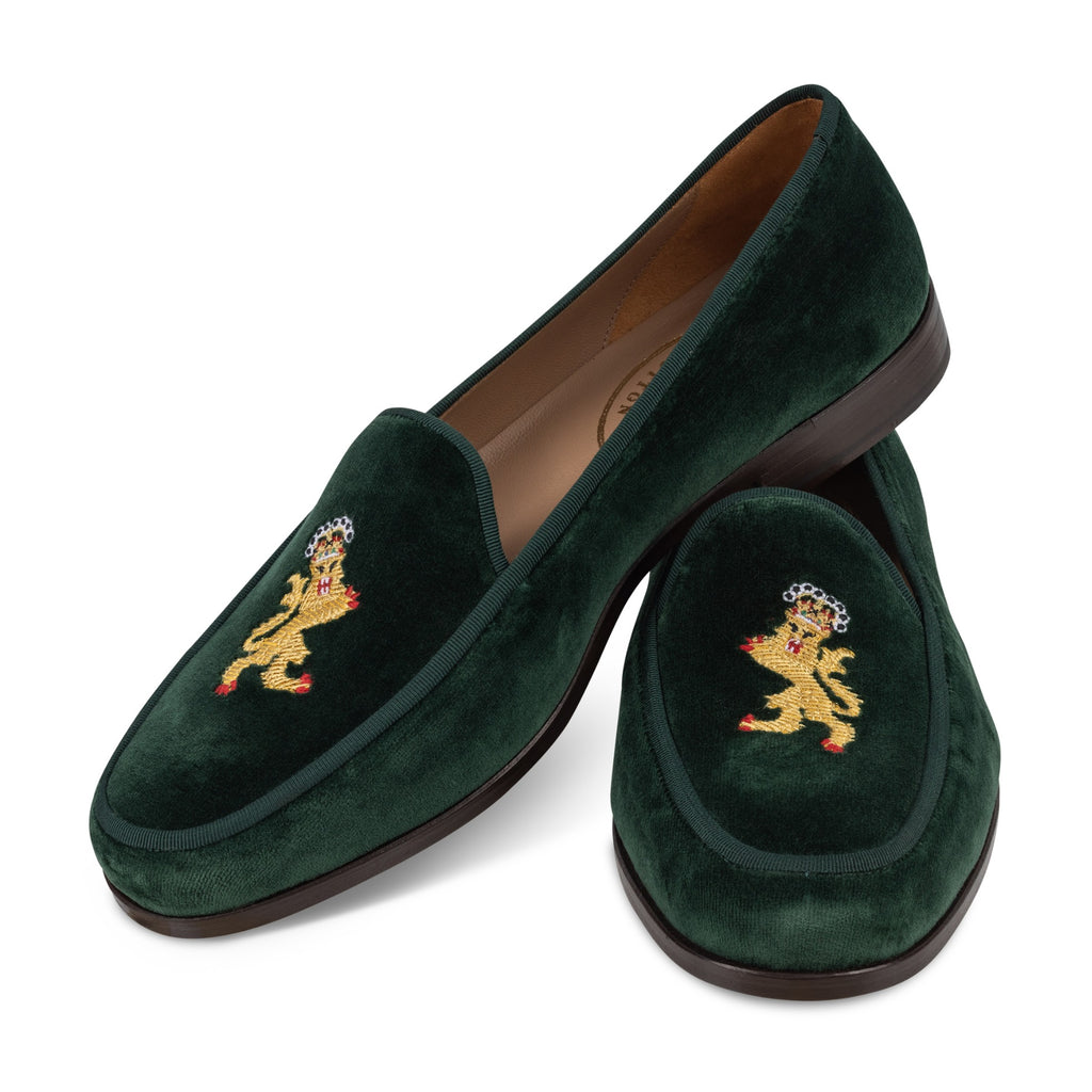 Our Valor Hunter Velvet Lux (Men) item is photographed here against a white background.