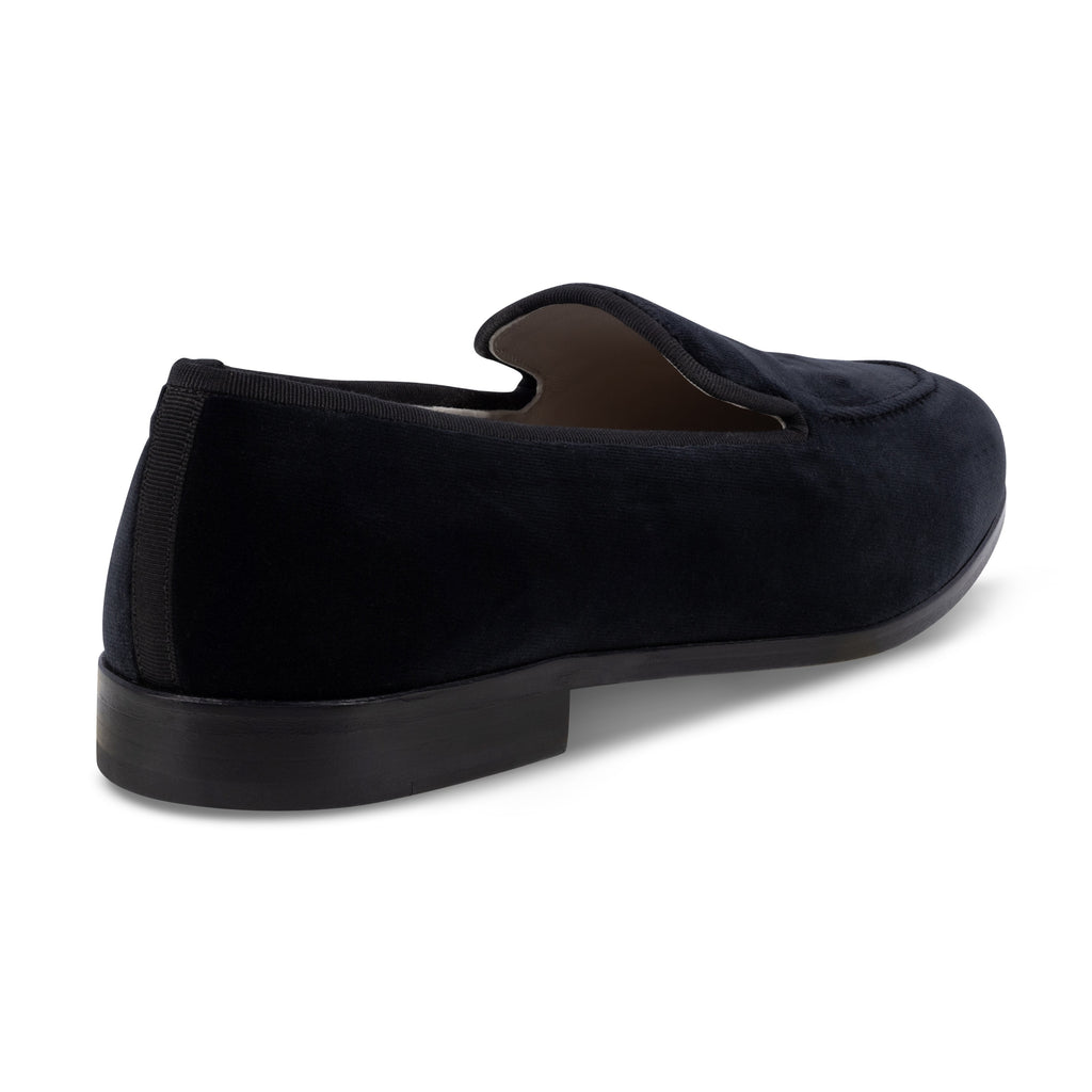 Our Sovereign Noir Velvet Venetian (Men) item is photographed here against a white background.