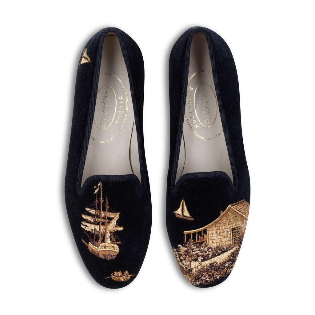 Our Nantucket Navy Velvet Slipper (Men) item is photographed here against a white background.